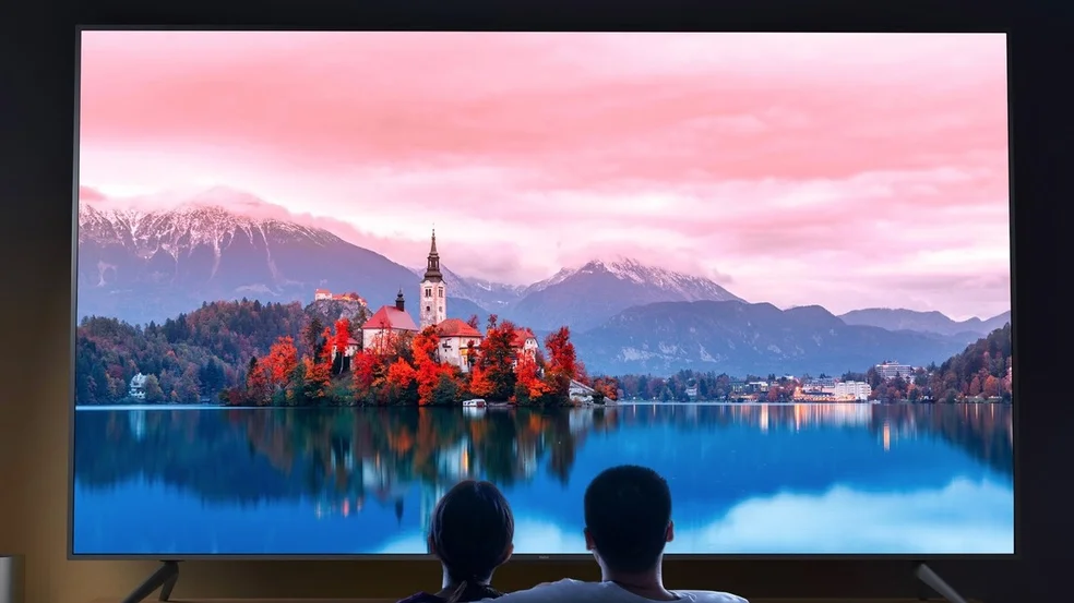Xiaomi sale al ruedo con un televisor de 100 pulgadas