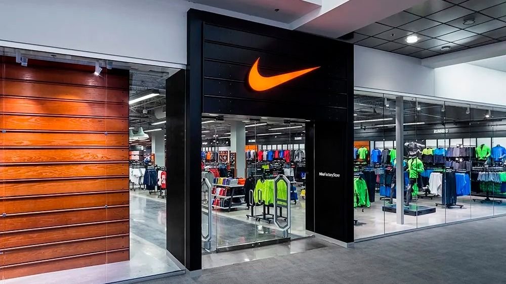 Nike puso online su tienda virtual en el pais que se puede conseguir Punto Biz