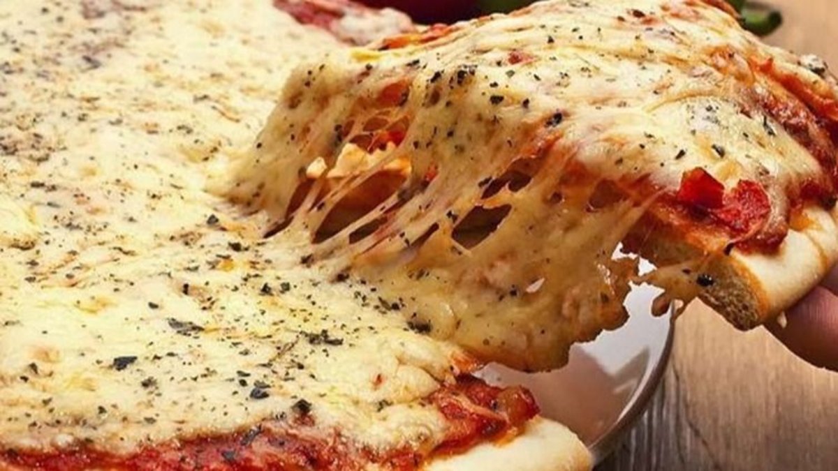 Começou fazendo pizza em casa e entregando a pé; hoje fatura R$ 22,6 mi -  27/12/2017 - UOL Economia