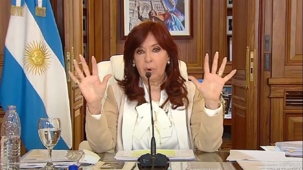 Vialidad: El Descargo De Cristina Kirchner Al Pedido De 12 Años De ...