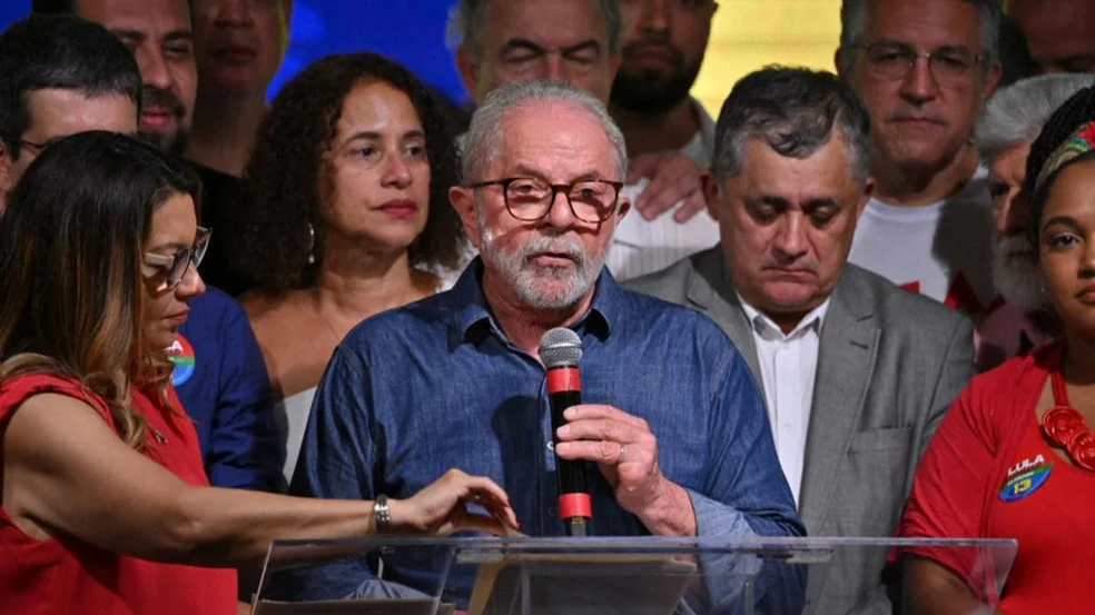 Por una ajustada ventaja, Lula da Silva ganó la presidencia de Brasil | Punto Biz
